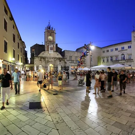 Luce Mala One Bedroom ザダル